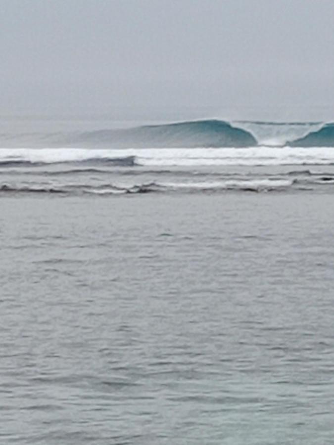 Rumah Nalu Surf Camp Krui Exterior photo