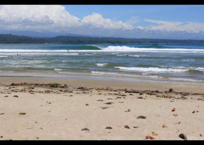 Rumah Nalu Surf Camp Krui Exterior photo