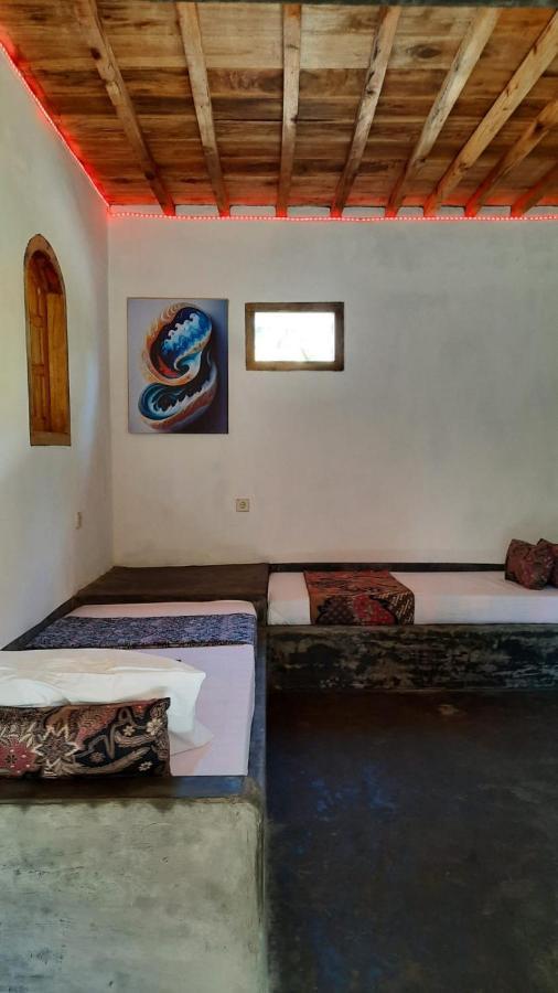 Rumah Nalu Surf Camp Krui Exterior photo